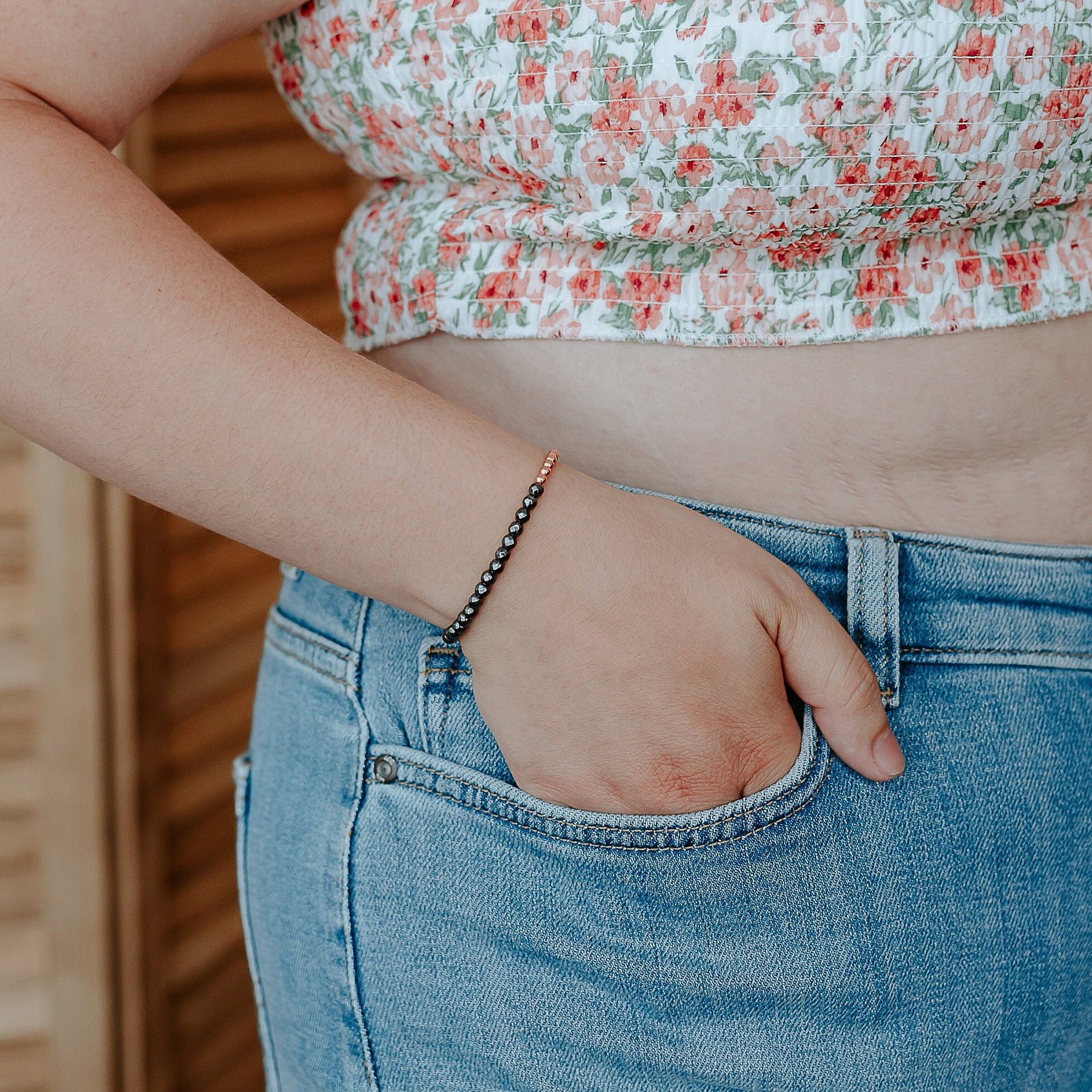 Dainty and Elegant Multi-Faceted Hematite beads + Genuine and solid 3mm Copper Bead Bracelet - Stretchy and Stackable - Theblueyogi