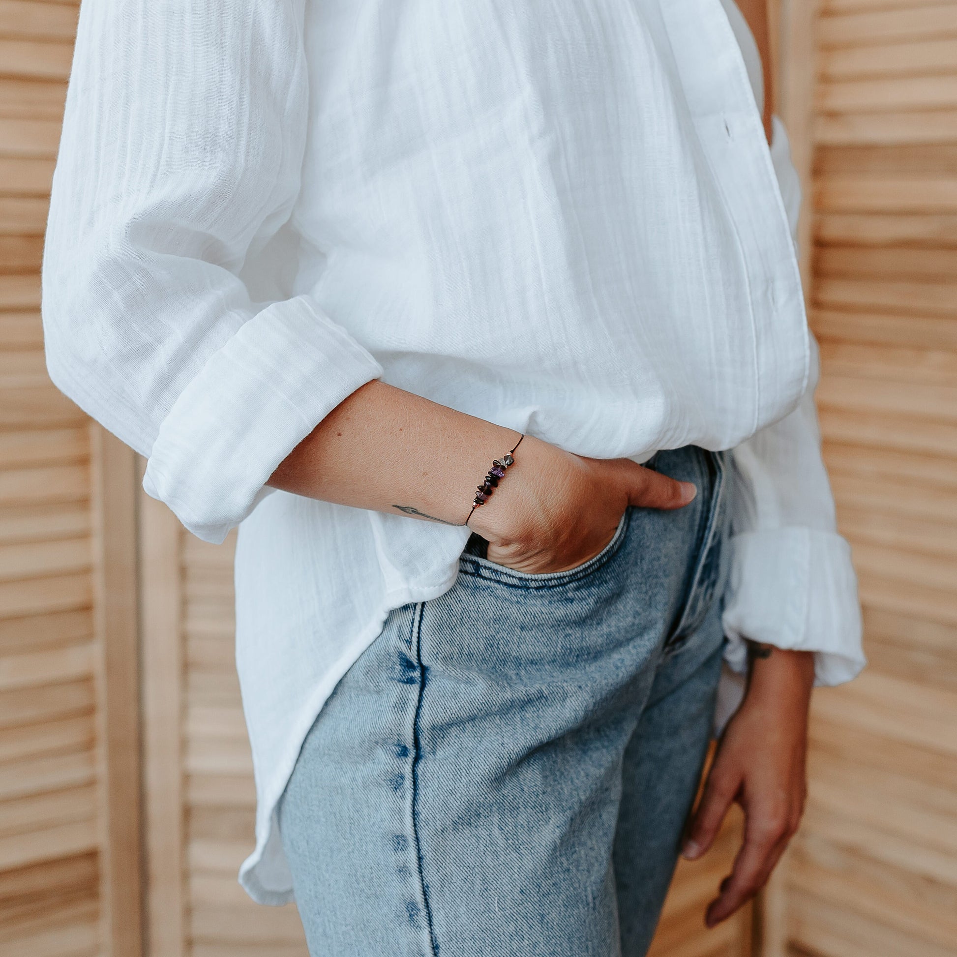 Empath crystal bracelet with an affirmation - Minimal, Casual and stackable - Tie closure - Theblueyogi