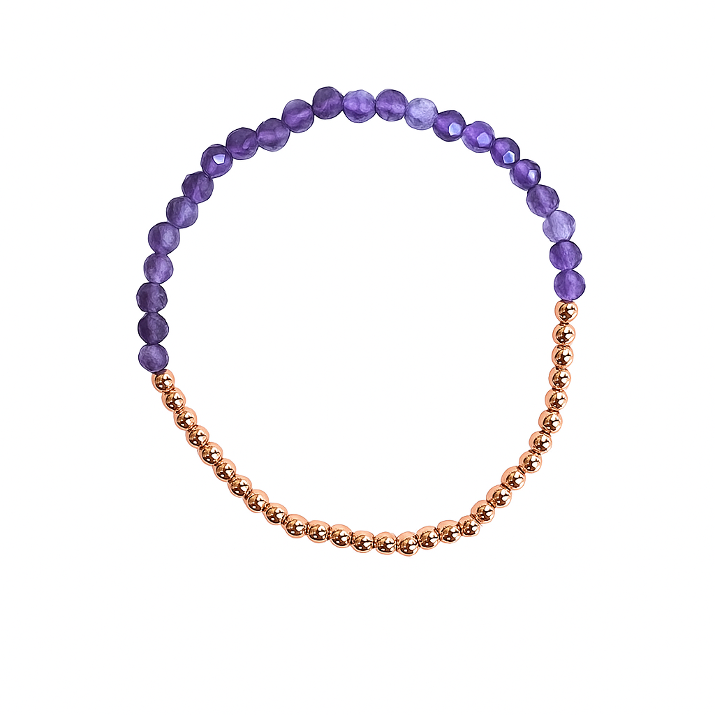 Stretch bracelet with amethyst beads, 3m beads and elastic wire on a white background 