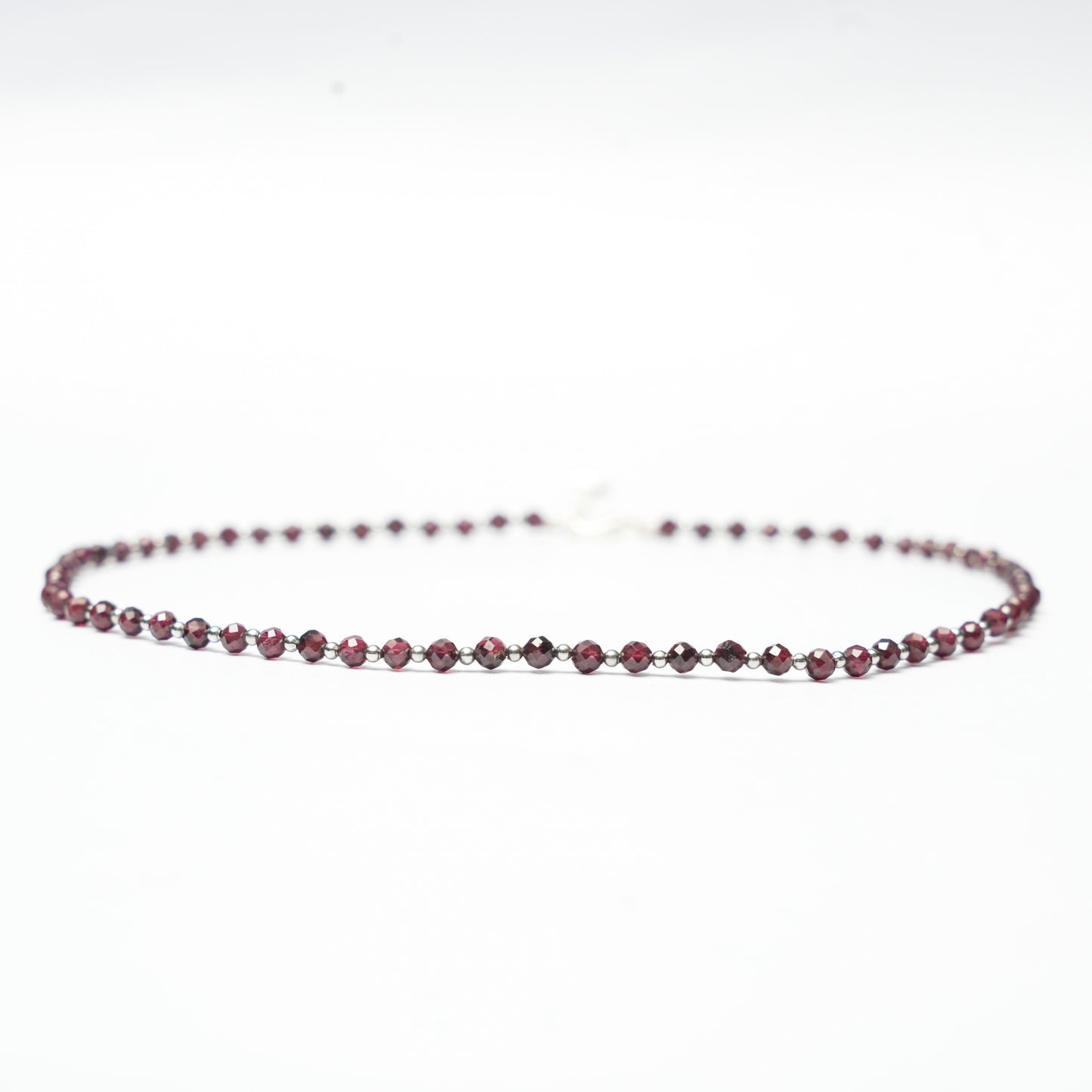 Dainty, Minimal and Elegant Garnet and sterling silver Necklace